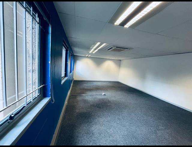 385M² OFFICE TO LET IN RANDJESPARK